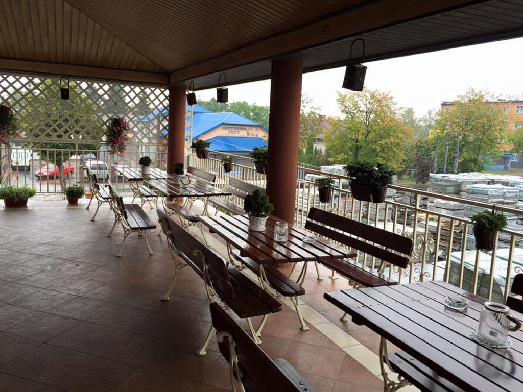 Hotel Grochowski Łuków Dış mekan fotoğraf